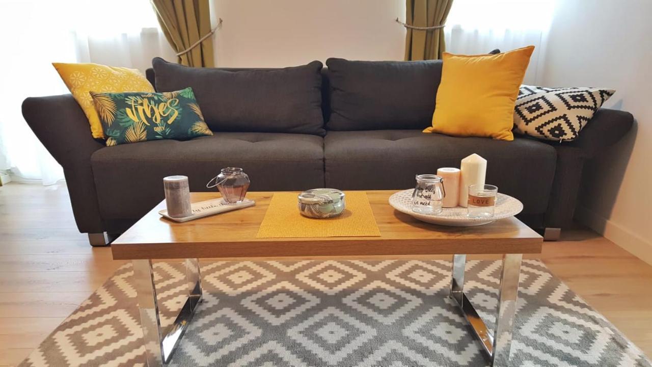 Elias Central Apartment - 2 Bedrooms & Free Parking Oradea Dış mekan fotoğraf