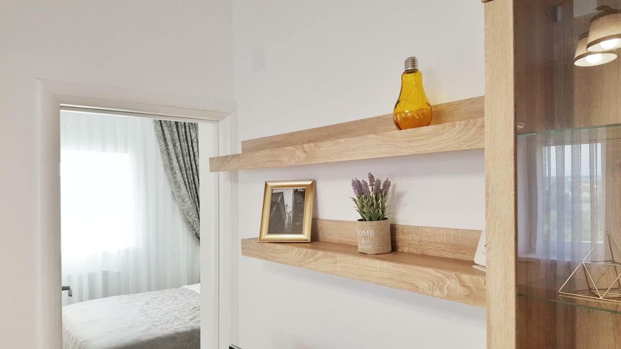 Elias Central Apartment - 2 Bedrooms & Free Parking Oradea Dış mekan fotoğraf